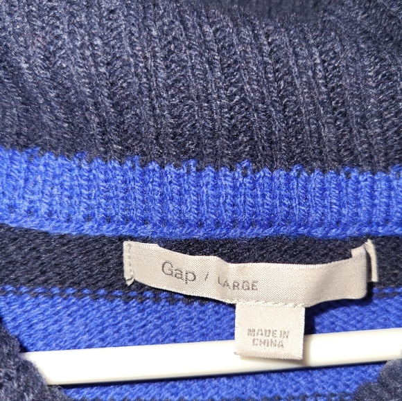 Gap cowl neck striped sweater, women's size large. NWOT. - Picture 5 of 9